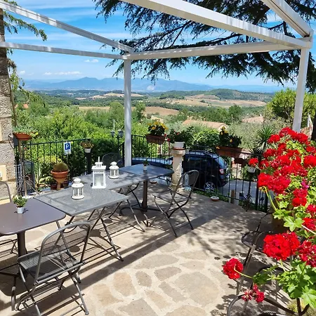 La Finestra Sul Colle Couette-café