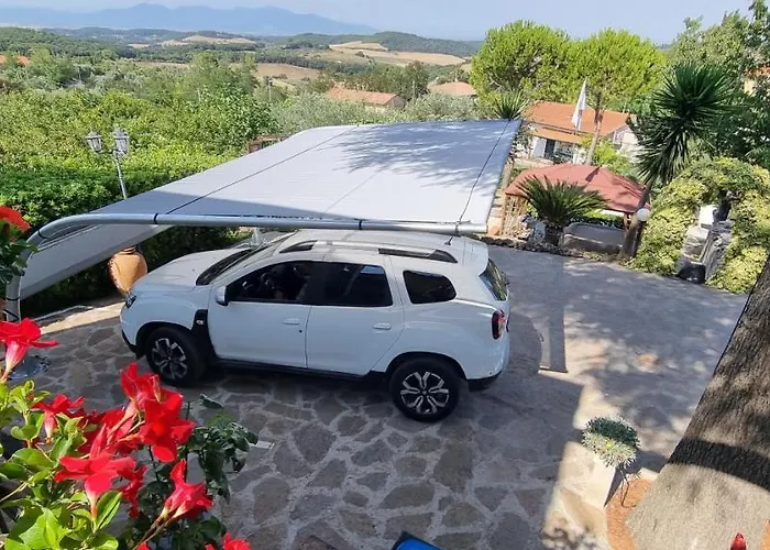 La Finestra Sul Colle Bed & Breakfast 3*