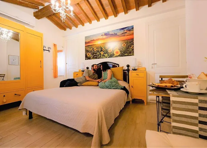 La Finestra Sul Colle Bed & Breakfast 3*