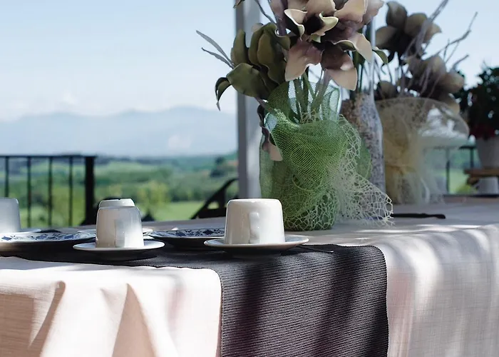 La Finestra Sul Colle Bed & Breakfast 3*